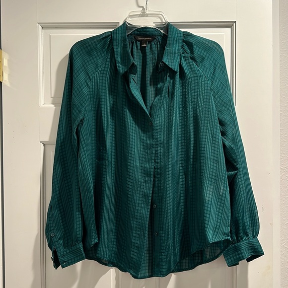 Emerald green jacquard button down blouse - Picture 1 of 2